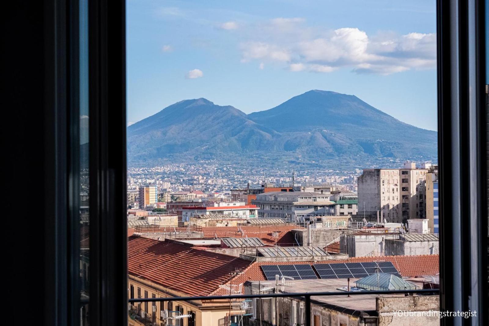 La Peonia Bed & Breakfast Napoli Bagian luar foto