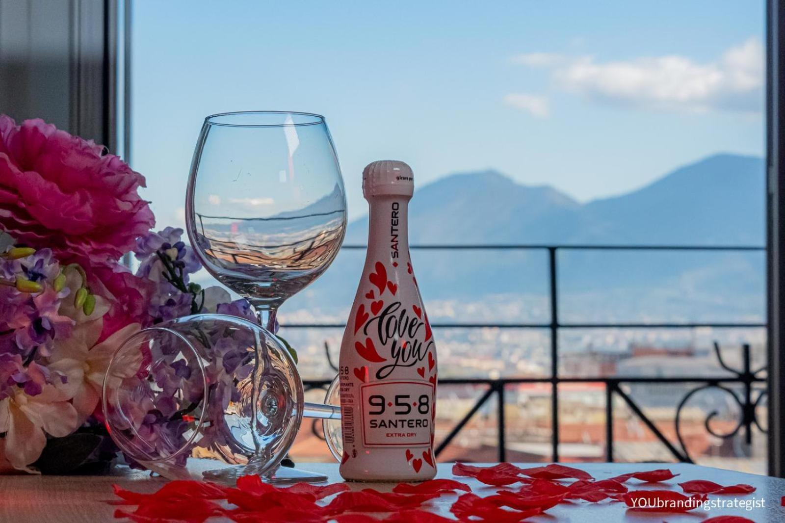 La Peonia Bed & Breakfast Napoli Bagian luar foto