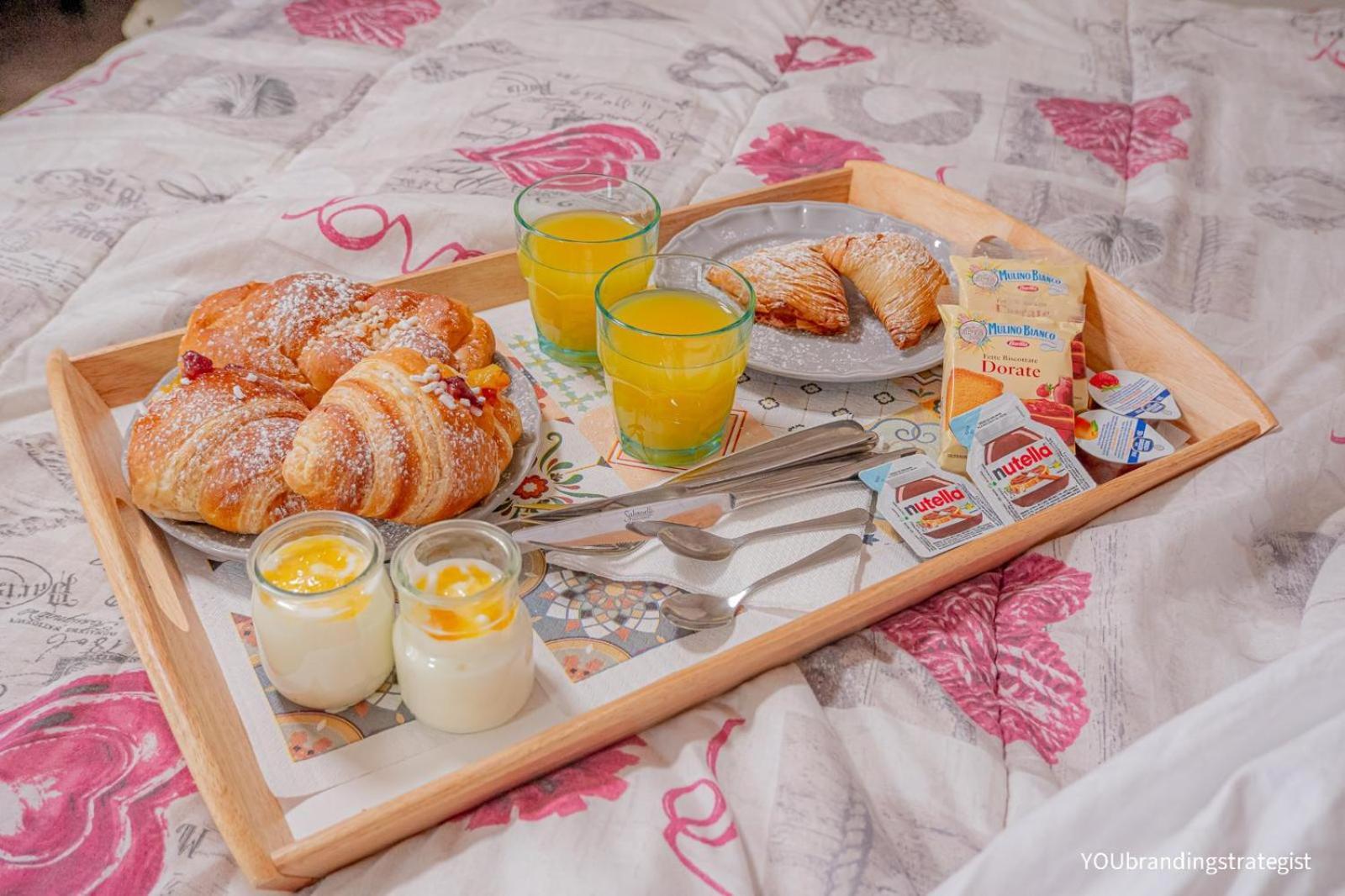 La Peonia Bed & Breakfast Napoli Bagian luar foto