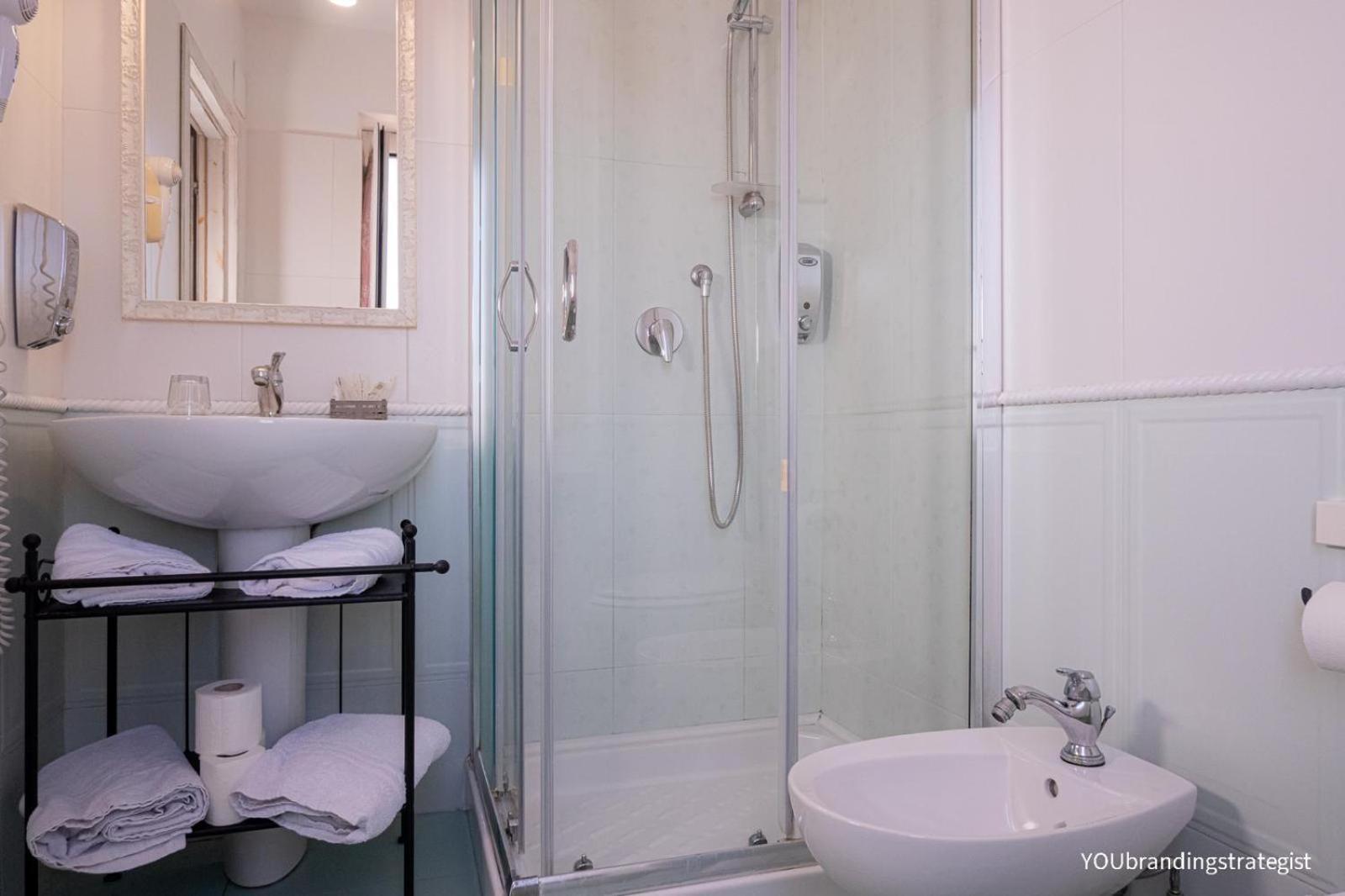 La Peonia Bed & Breakfast Napoli Bagian luar foto