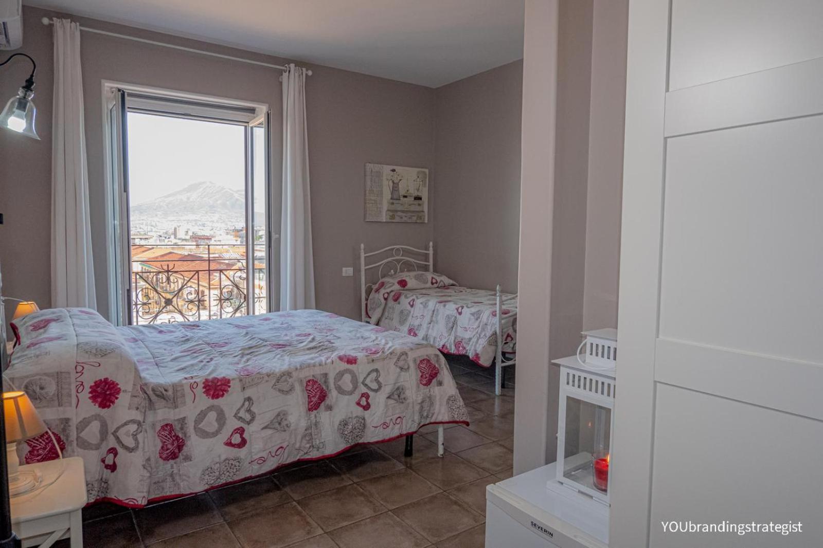 La Peonia Bed & Breakfast Napoli Bagian luar foto
