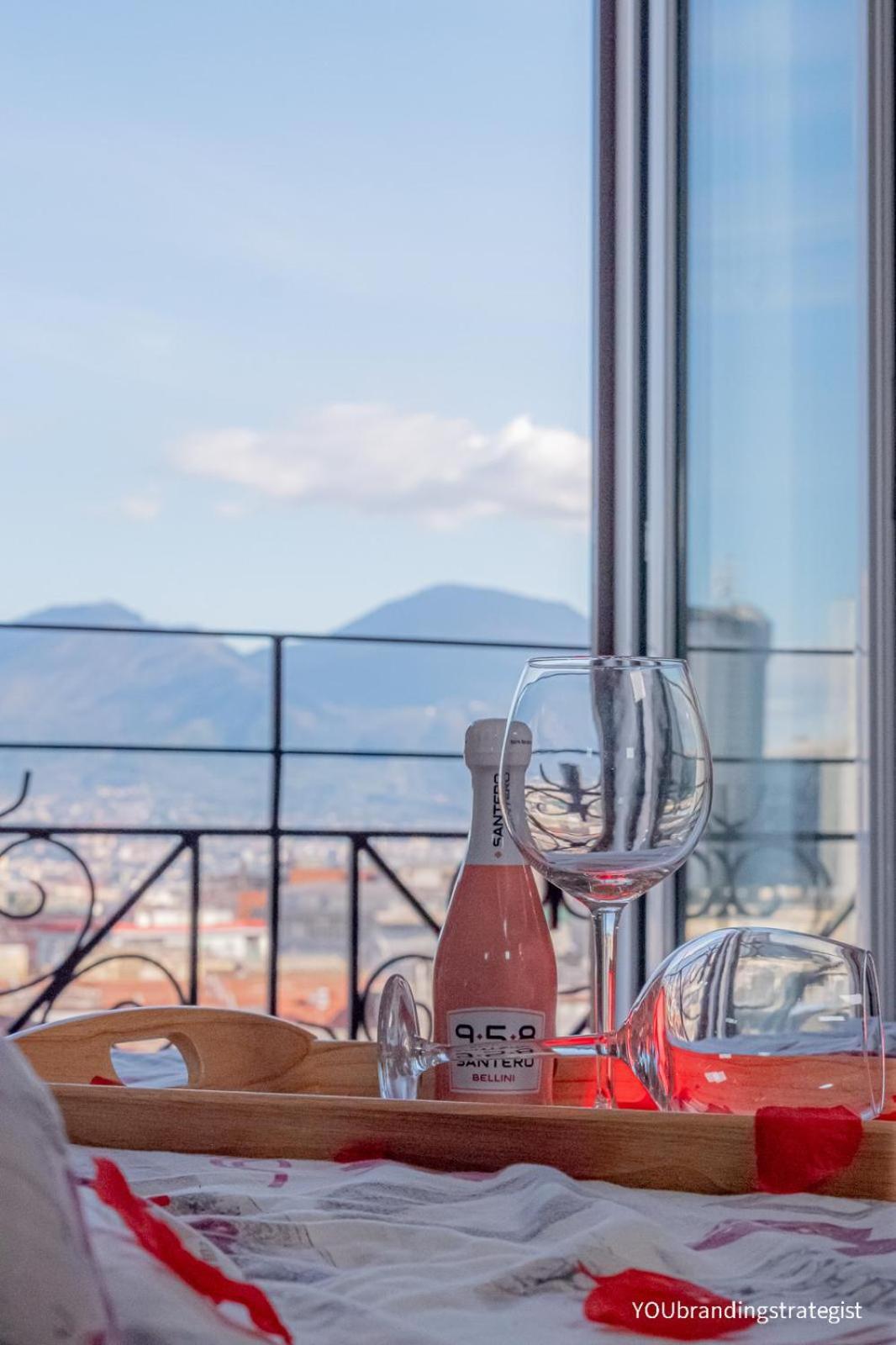 La Peonia Bed & Breakfast Napoli Bagian luar foto