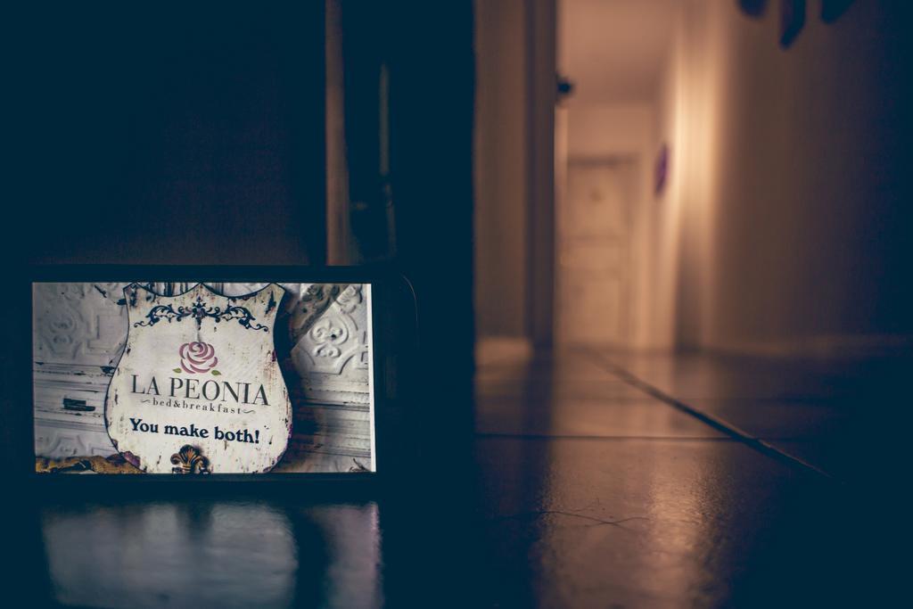 La Peonia Bed & Breakfast Napoli Ruang foto