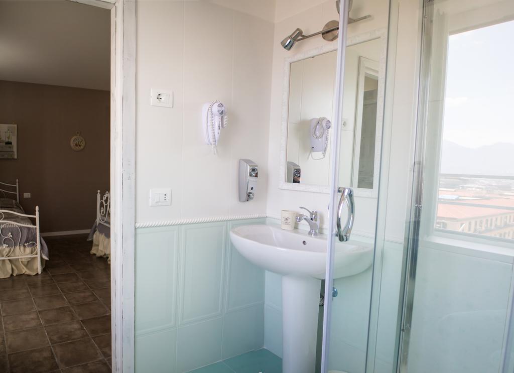 La Peonia Bed & Breakfast Napoli Bagian luar foto