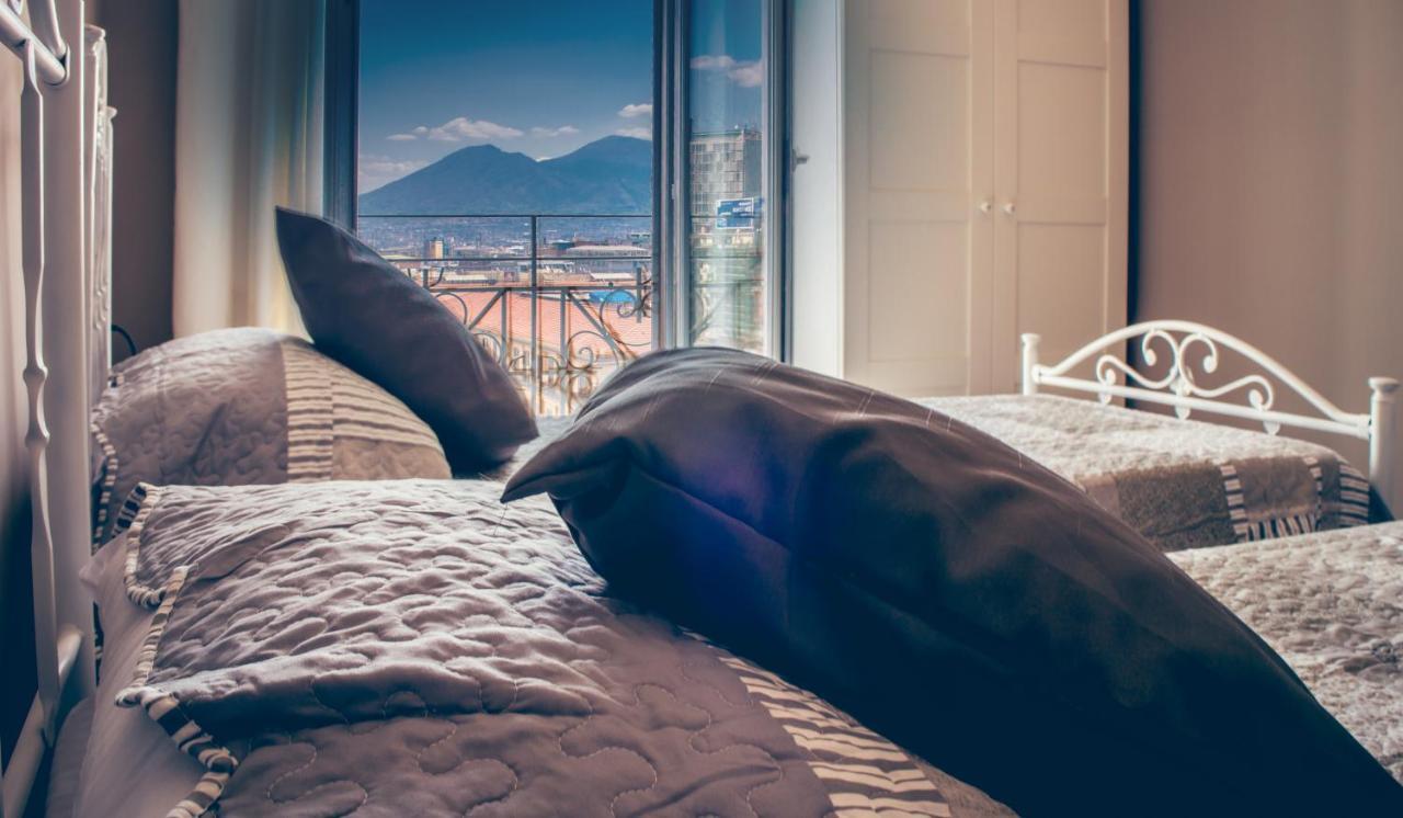 La Peonia Bed & Breakfast Napoli Bagian luar foto